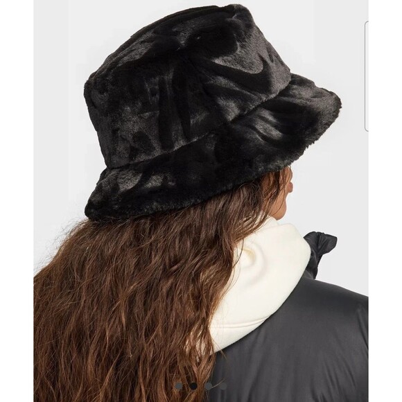 Nike Apex Faux Fur Bucket Hat Black Plush Soft HF7194-010 Adult Unisex Medium - Picture 5 of 7